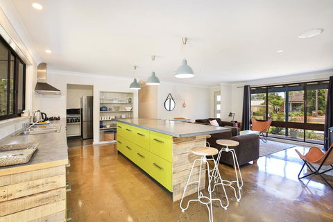 Aloha - Pet & Family Friendly - 10 Min Walk To Beach - Accommodation Directory 3