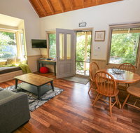 Alpine Arnica Cottage 2 - Accommodation Directory