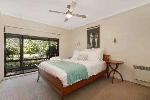 Alpine Streamside - Accommodation Directory 0