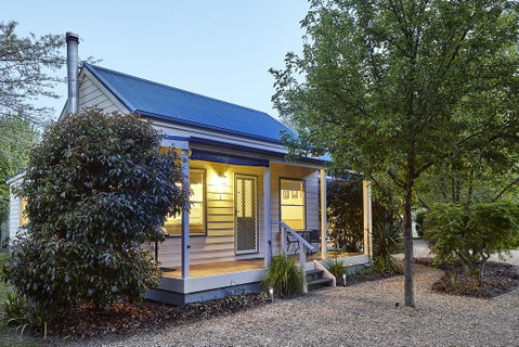 Alpine Valley Cottages - Accommodation Directory 0
