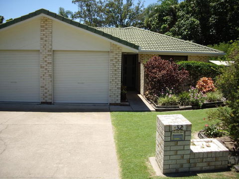 Anchor In - Accommodation Directory 0