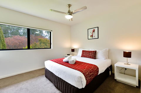Apex Park Holiday Apartments - Accommodation Directory 2