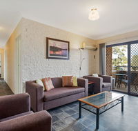 Apollo Unit 14 - Accommodation Directory