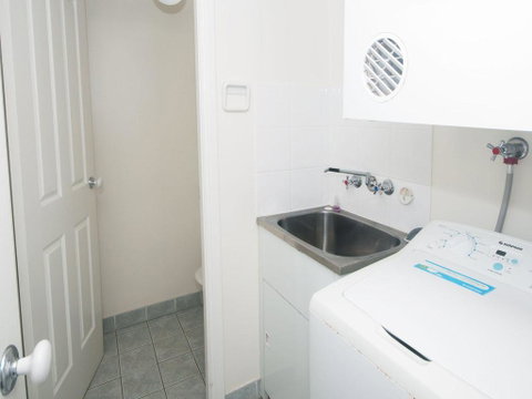 Aquarius Apartment 3 - Accommodation Directory 1
