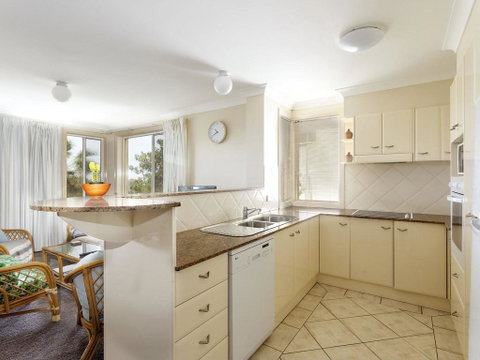 Aquarius Apartment 9 - Accommodation Directory 2