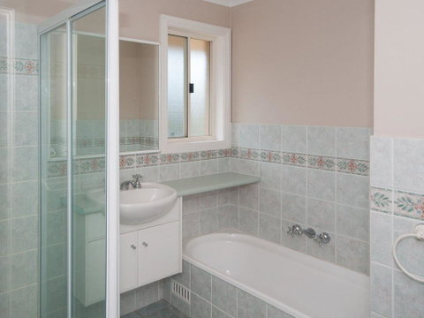 Aquarius Townhouse - Accommodation Directory 2