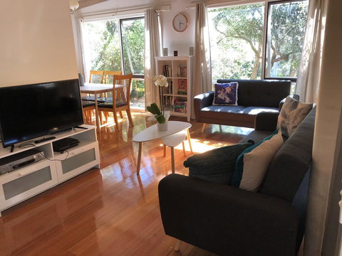 Ariel's Beach House - Accommodation Directory 0