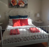 Art Deco Cottage - Accommodation Directory