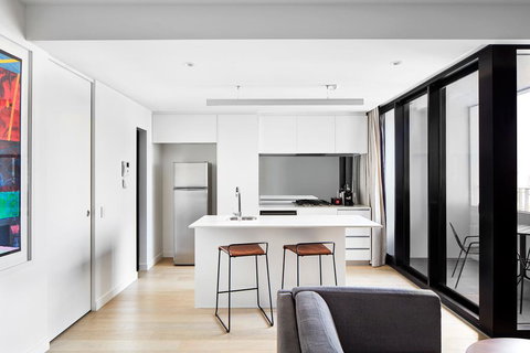 Art Series - The Johnson - Accommodation Directory 0