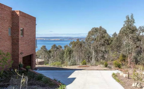 Luxury Ocean View Retreat - Accommodation Directory 1