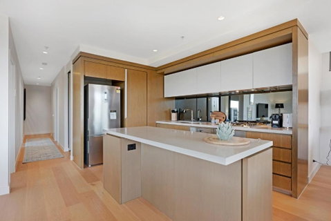 Luxury Overlooking The Yarra - 01663 - Accommodation Directory 2