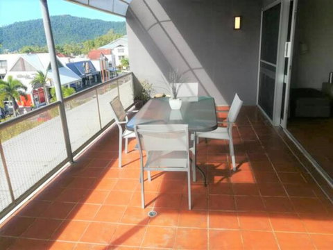 Main Street-Ailrie Apartment - Accommodation Directory 1