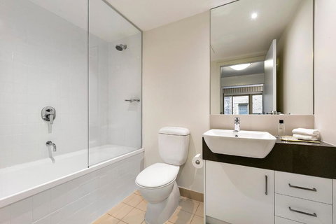 Melbourne Carlton Central Apartment Hotel Official - Accommodation Directory 2