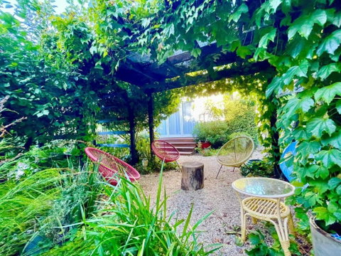 Mimosa House - Accommodation Directory 2