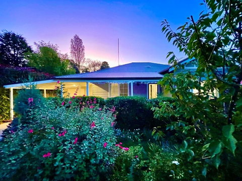 Mimosa House - Accommodation Directory 0