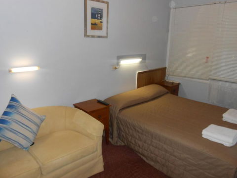 Mount View Motel - Accommodation Directory 0