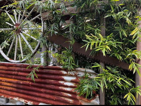 Mudstone Suites - Accommodation Directory 3