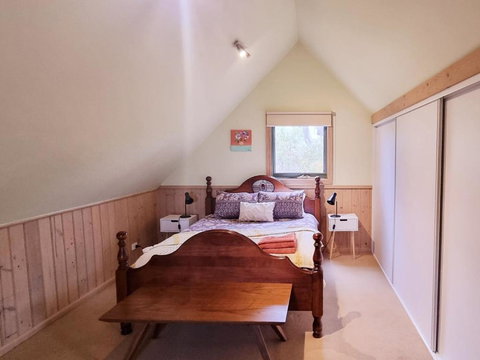 Native Garden Retreat - Accommodation Directory 1