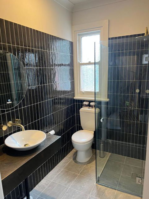 Native Rose Hotel - Accommodation Directory 2