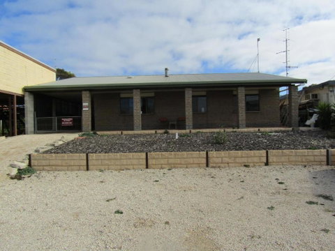 Nelson House - Accommodation Directory 0