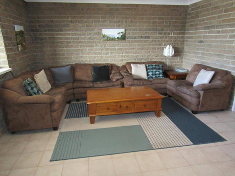 Nelson House - Accommodation Directory 3