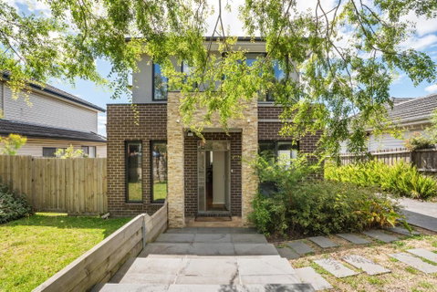New Comfort House Near Box Hill - Accommodation Directory 0