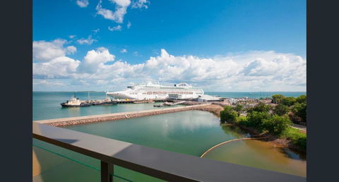 NEW - ZEN AT THE WATERFRONT - Luxury Waterfront Holiday Home For Families & Friends - Accommodation Directory 3