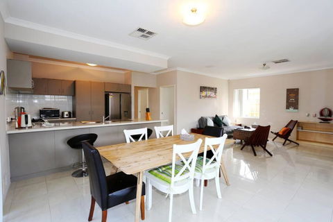 Nice And Neat House For Your Journey - Renovated - Accommodation Directory 0