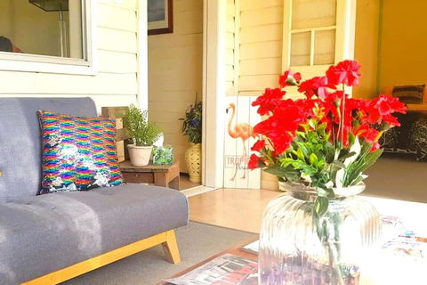 Oakwood House - Entire House Rental - 5 Bedrooms With Netflix And WiFi - Accommodation Directory 1