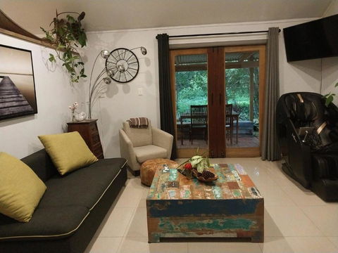 Oasis At Burringbar Waterfront Holiday - Accommodation Directory 2