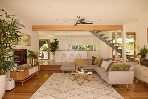 Oasis - Accommodation Directory 1