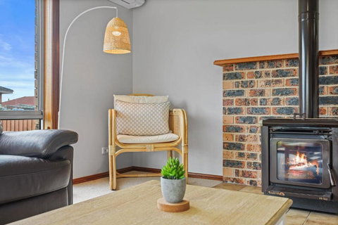 Ocean Breeze Vincentia - Accommodation Directory 1