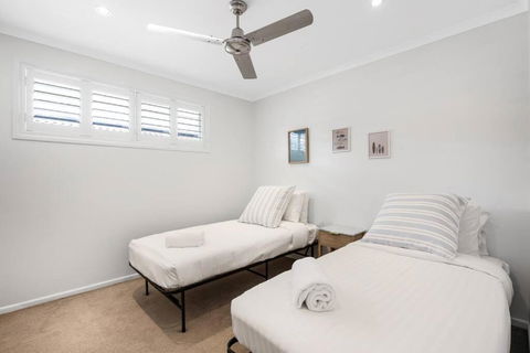 OCEAN55- Mooloolaba Family Holiday Home - Accommodation Directory 2