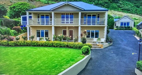On The Terrace Stanley - Accommodation Directory 0