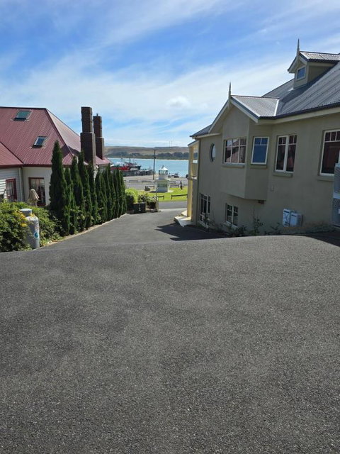 On The Terrace Stanley - Accommodation Directory 3
