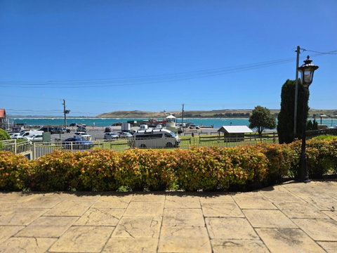 On The Terrace Stanley - Accommodation Directory 1