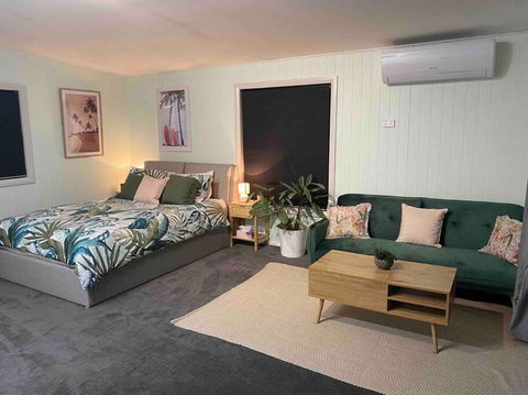 On Track Getaway - Accommodation Directory 1