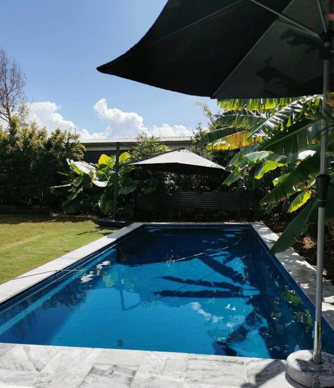 OXLEY Mineral Pool & Private Home SuburbanSTAY - Accommodation Directory 1