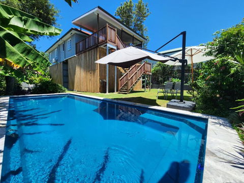 OXLEY Mineral Pool & Private Home SuburbanSTAY - Accommodation Directory 0
