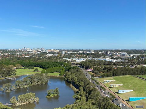 Parkside & City View In Sydney Olympic Park - Accommodation Directory 1