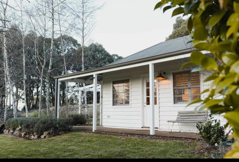 Peony Farm Pink Cottage - Accommodation Directory 1