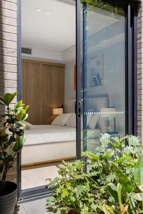 Perfect Vacation Home W Terrace & Private Garage - Accommodation Directory 2