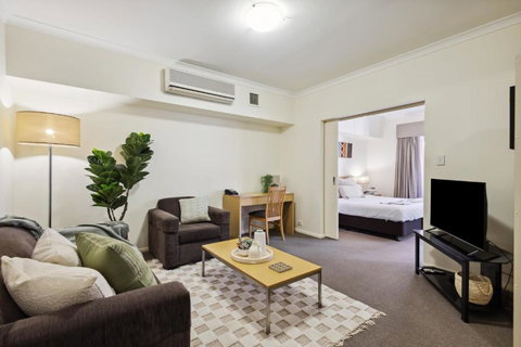 Perth Picture Perfect 1 BDR - Accommodation Directory 1