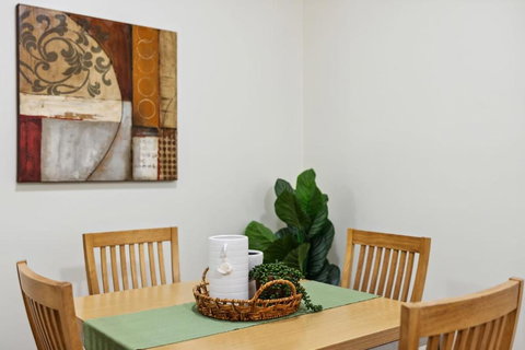 Perth Picture Perfect 1 BDR - Accommodation Directory 3