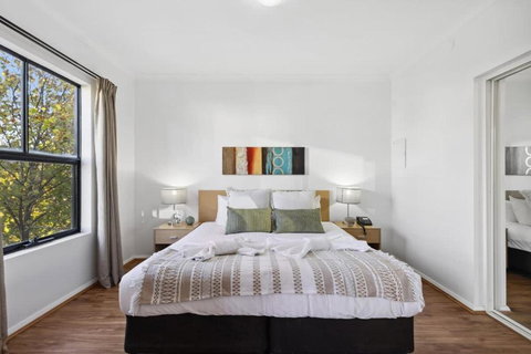 Perth Prime Located 2BDR 1PRK - Accommodation Directory 2