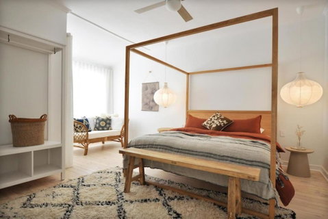 Pine At Arlos Glenelg South - Accommodation Directory 1