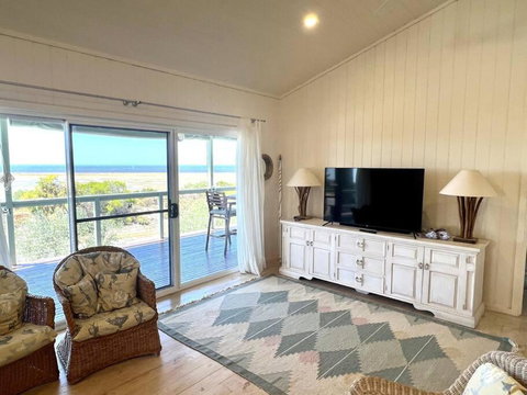 Pine Lodge - Accommodation Directory 3