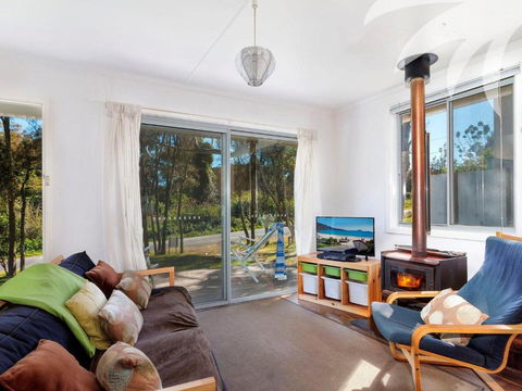 Pippis A Classic Beach House - Accommodation Directory 3