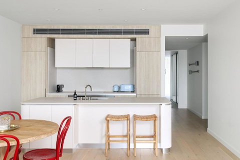 Portside On Honeysuckle - Accommodation Directory 2