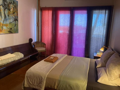 Potters Warehouse - Accommodation Directory 3